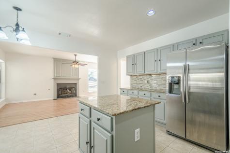 10449 Trailway Oak San Antonio TX 78240