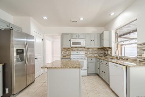 10449 Trailway Oak San Antonio TX 78240