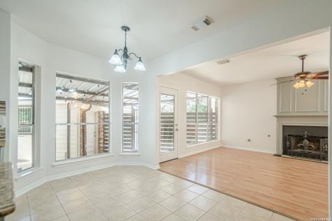 10449 Trailway Oak San Antonio TX 78240