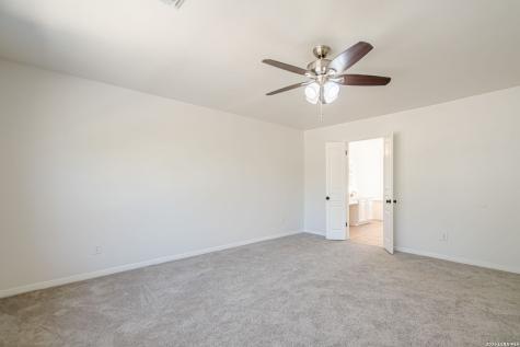 10449 Trailway Oak San Antonio TX 78240