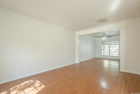 10449 Trailway Oak San Antonio TX 78240