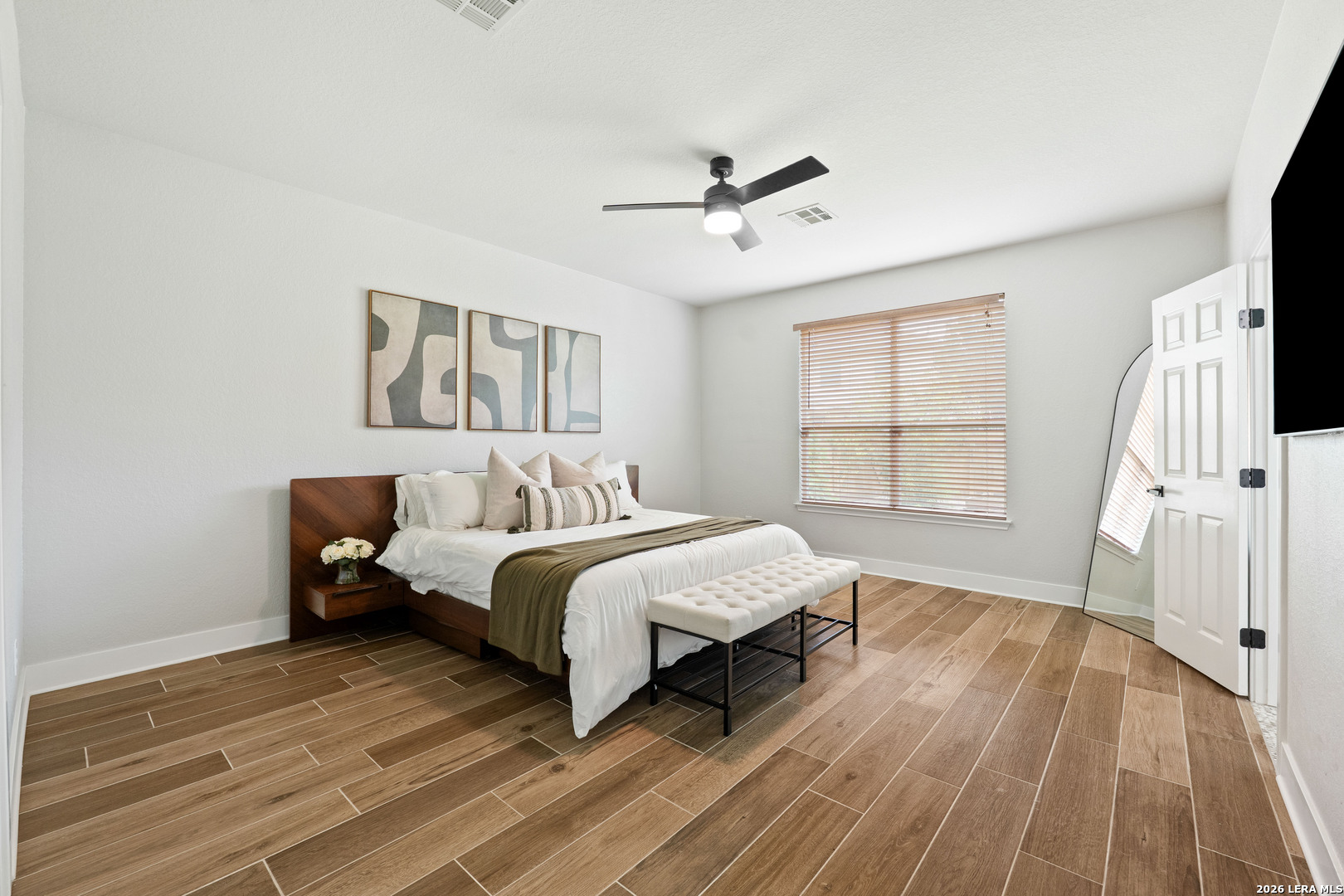 8355 Piney Wood Run San Antonio TX 78255