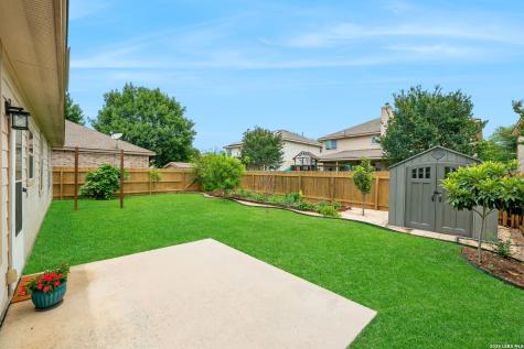 8355 Piney Wood Run San Antonio TX 78255