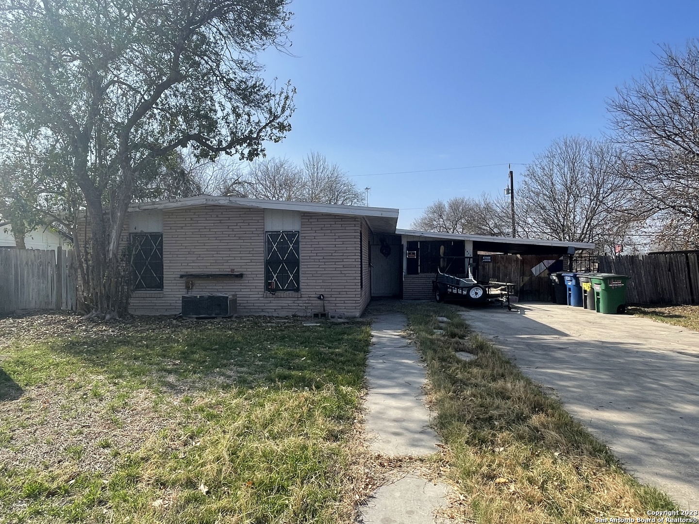 1915 Harness Lane San Antonio TX 78227