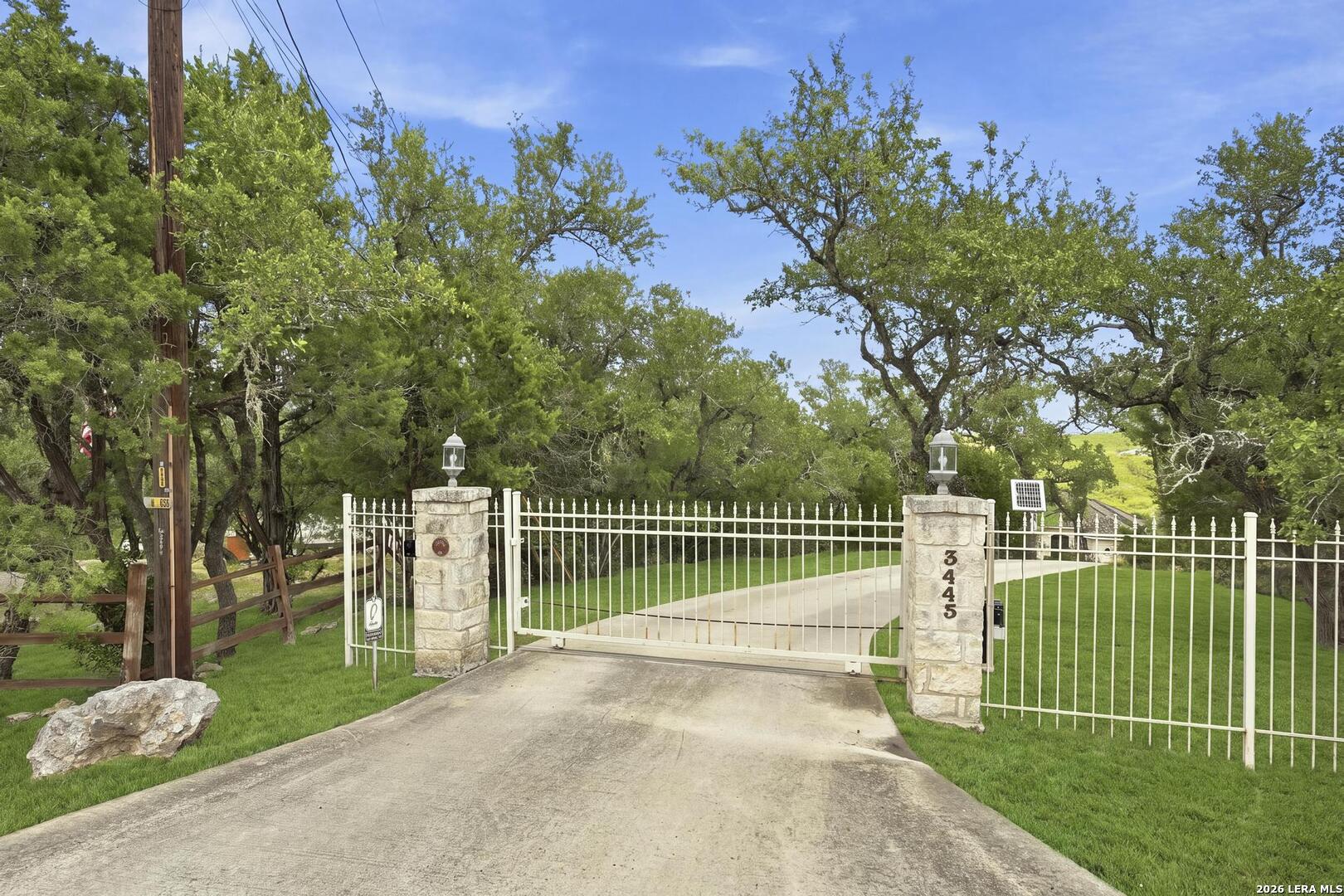 3443 Mountain Loop San Antonio TX 78261