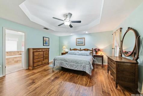 51 Hunters Point Drive New Braunfels TX 78132