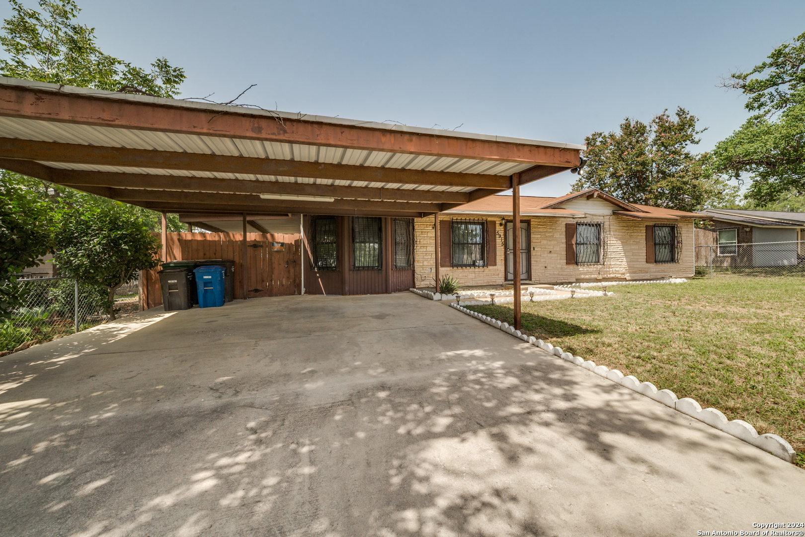 5915 Middlefield Drive San Antonio TX 78242