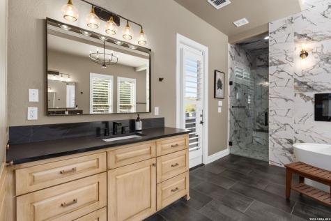 192 Riverwood Boerne TX 78006