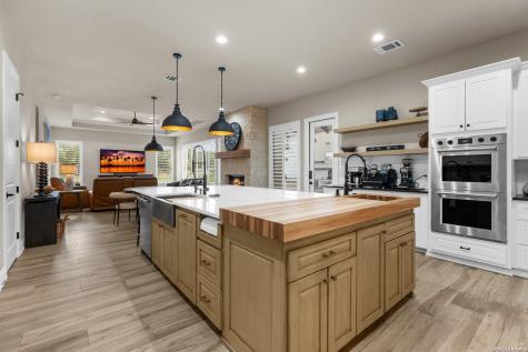 192 Riverwood Boerne TX 78006