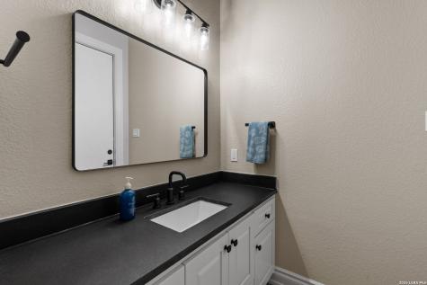 192 Riverwood Boerne TX 78006
