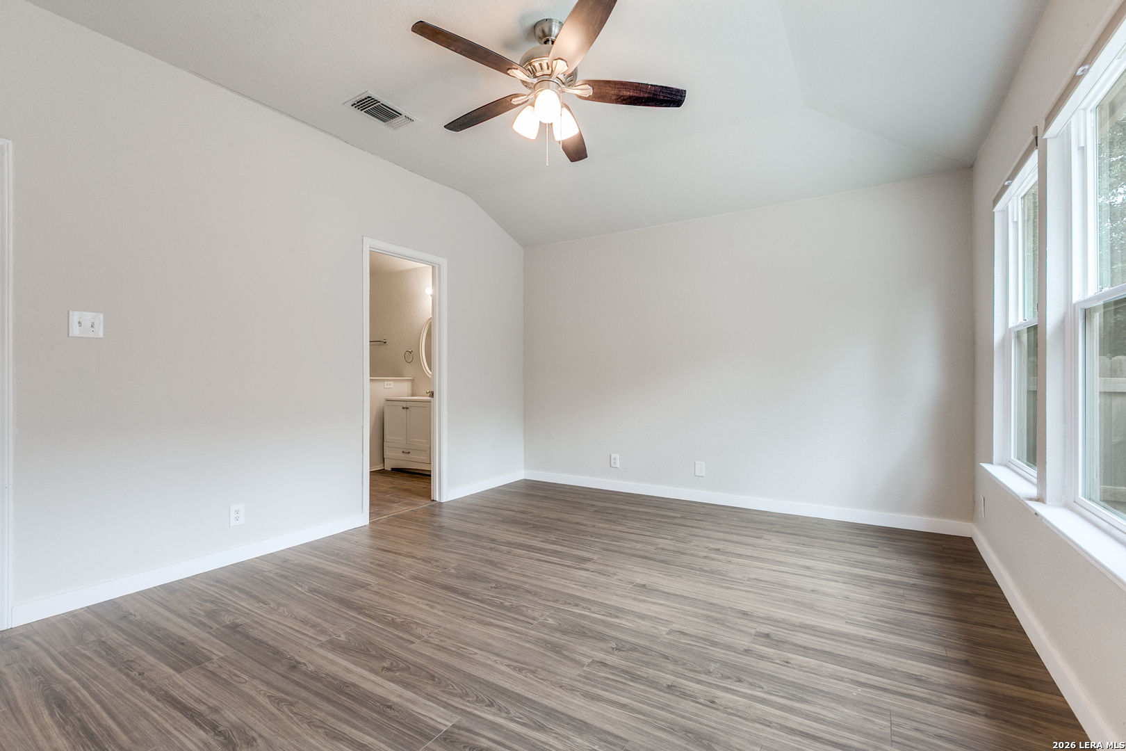 5306 Tomas San Antonio TX 78240