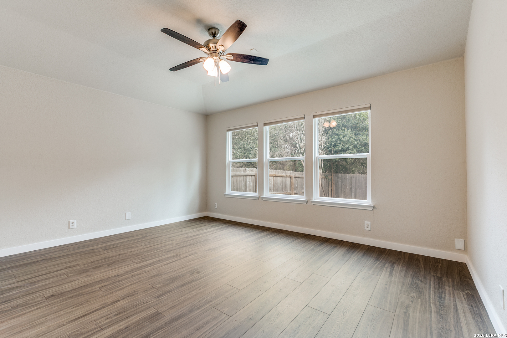 5306 Tomas San Antonio TX 78240