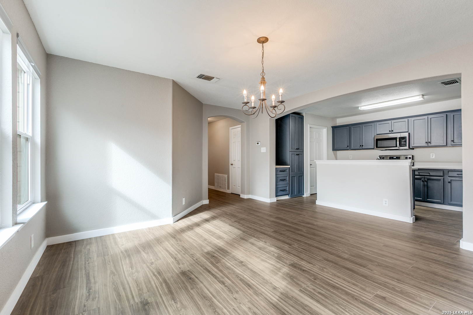 5306 Tomas San Antonio TX 78240
