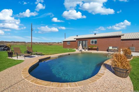 280 County Road 322 La Vernia TX 78121
