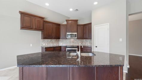 2125 Pioneer Pass Seguin TX 78155