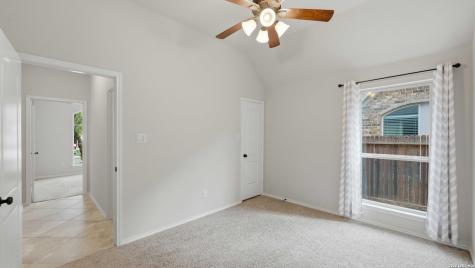 2125 Pioneer Pass Seguin TX 78155