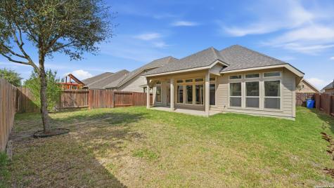 2125 Pioneer Pass Seguin TX 78155