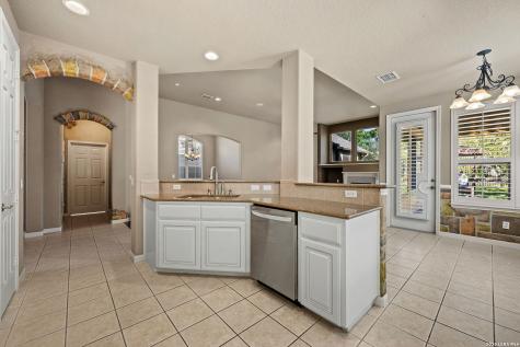 111 Garden Trace San Antonio TX 78260