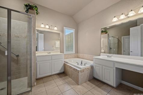 111 Garden Trace San Antonio TX 78260