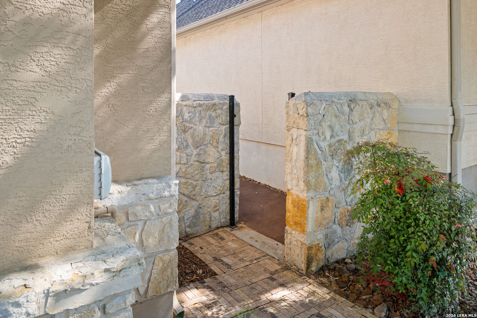 111 Garden Trace San Antonio TX 78260