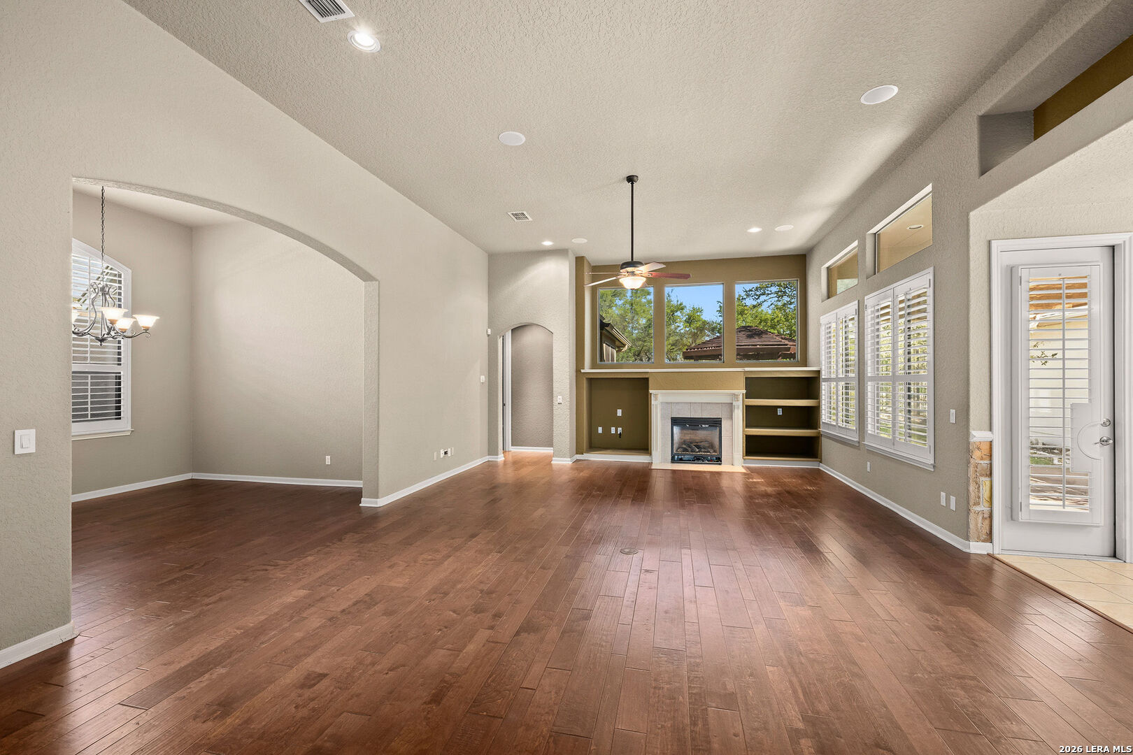 111 Garden Trace San Antonio TX 78260