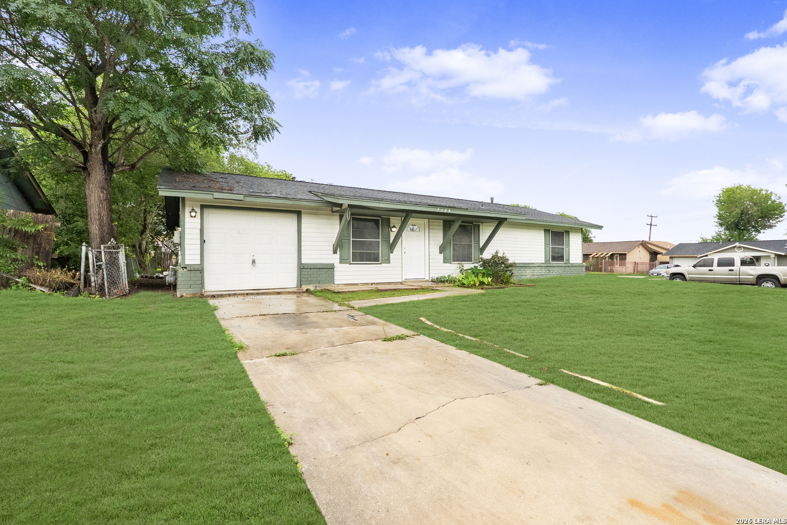 7335 Glen Brook San Antonio TX 78239
