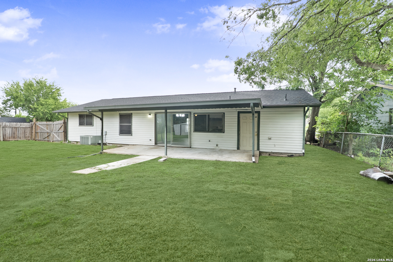 7335 Glen Brook San Antonio TX 78239