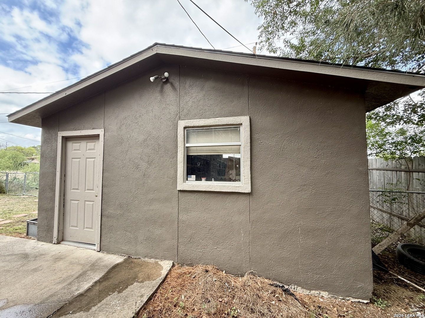 75 Wainwright Brackettville TX 78832