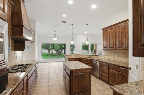8524 Verano Drive San Antonio TX 78266