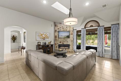 21423 Liguria Drive Garden Ridge TX 78266