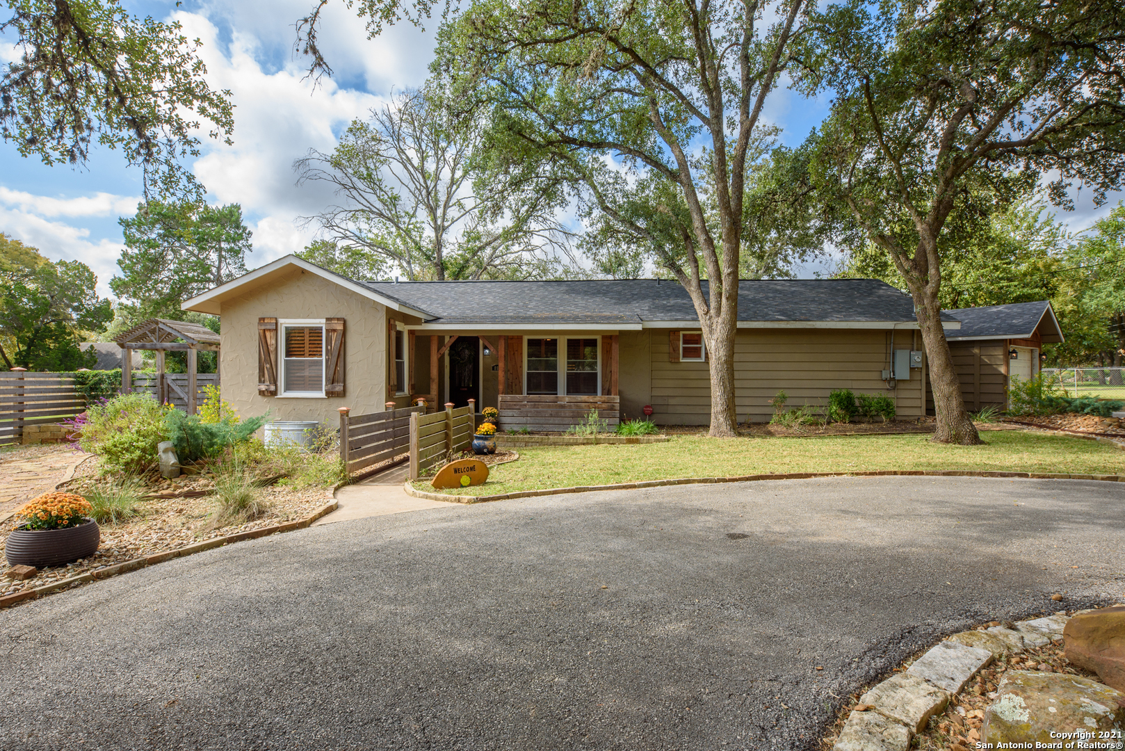 895 Fredericksburg Road New Braunfels TX 78130