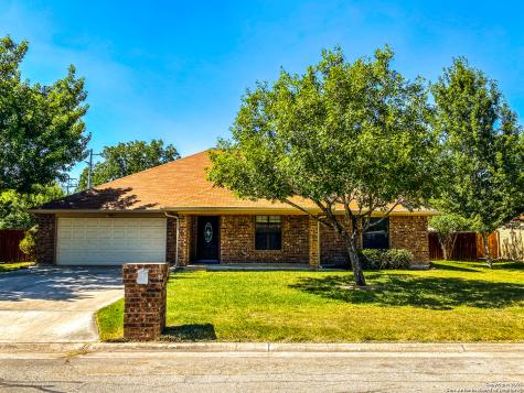 1302 Mockingbird Lane Seguin TX 78155