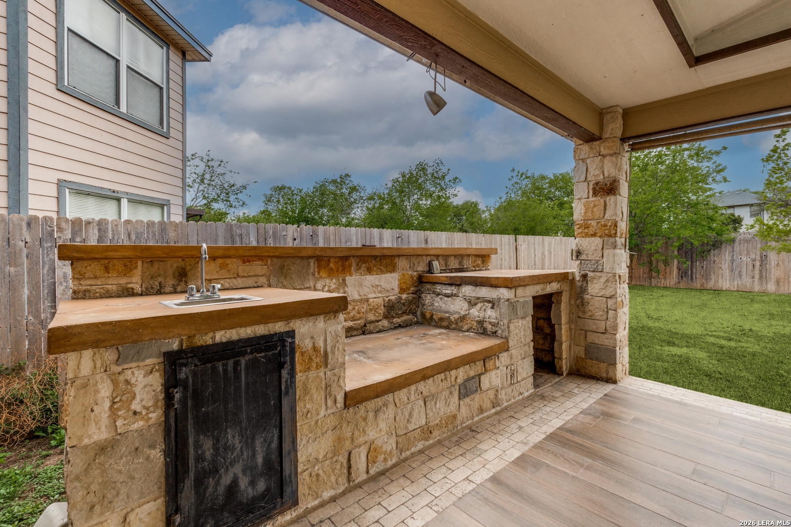 7231 Dwarf Palm San Antonio TX 78218