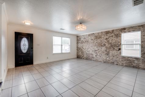 7231 Dwarf Palm San Antonio TX 78218