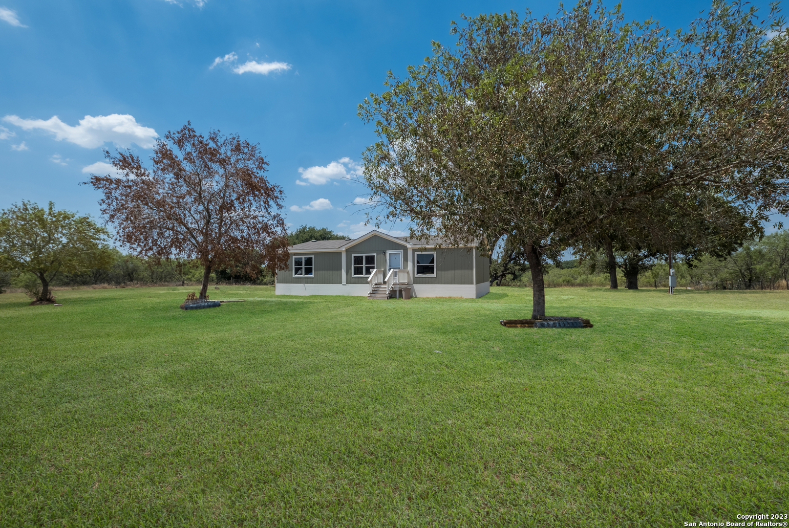 175 Terrace Hill Lane Floresville TX 78114