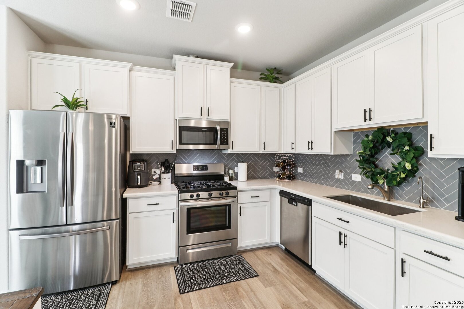 2024 Cowan New Braunfels TX 78132
