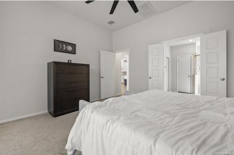 9329 Trestle Creek San Antonio TX 78254