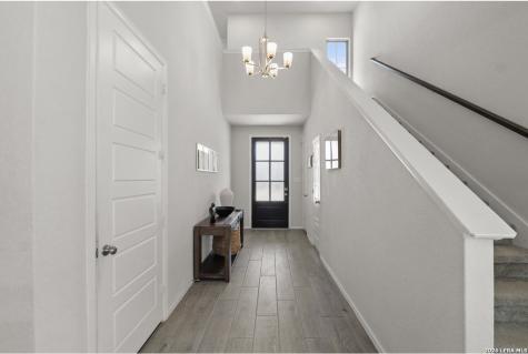 9329 Trestle Creek San Antonio TX 78254