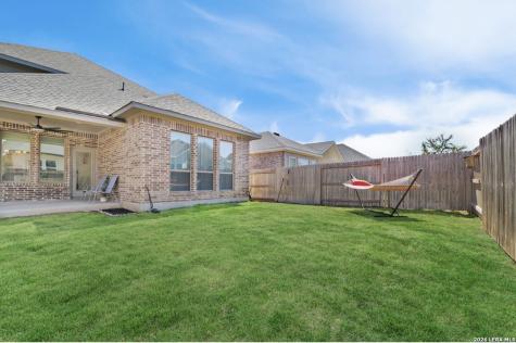 9329 Trestle Creek San Antonio TX 78254