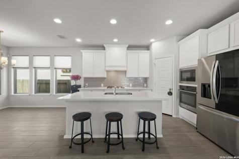 9329 Trestle Creek San Antonio TX 78254