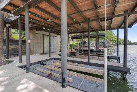 2529 Terminal Loop Road Mcqueeney TX 78123