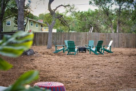 1547 Bonnyview Drive Canyon Lake TX 78133