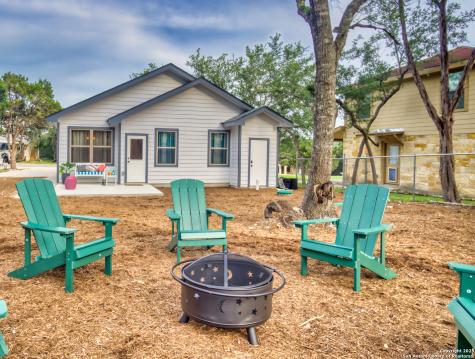 1547 Bonnyview Drive Canyon Lake TX 78133