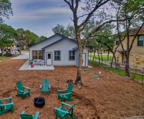 1547 Bonnyview Drive Canyon Lake TX 78133
