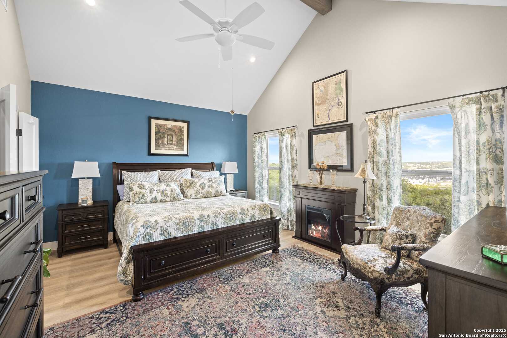 1057 Roanoke Lane Kerrville TX 78028