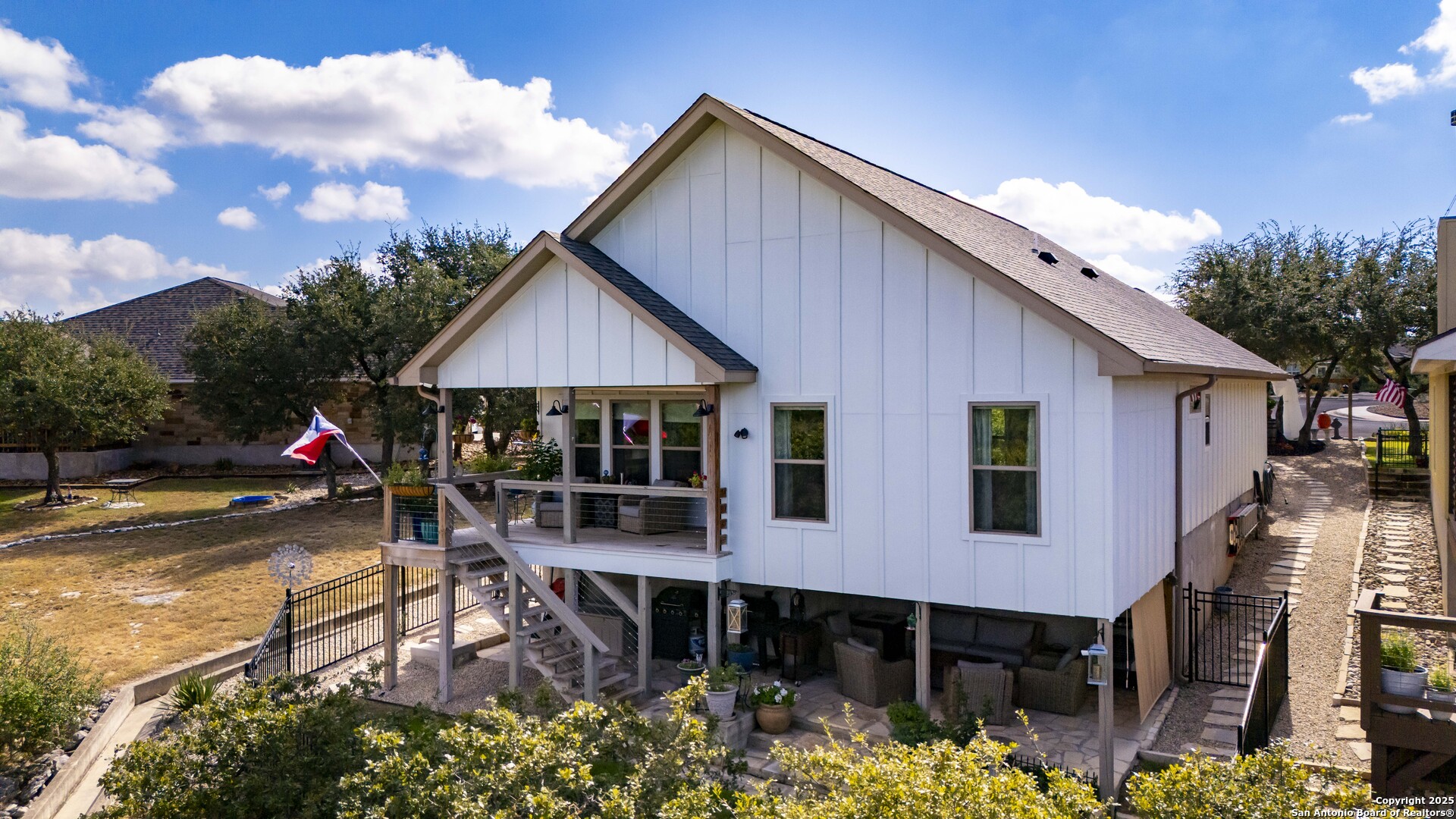 1057 Roanoke Lane Kerrville TX 78028