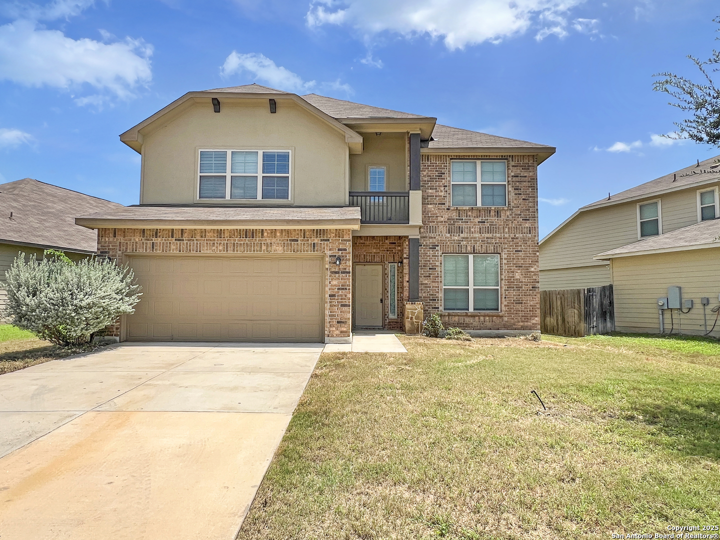 8915 Palmetto Park Converse TX 78109