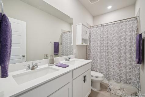 1281 Carl Glen New Braunfels TX 78130