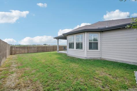 1281 Carl Glen New Braunfels TX 78130