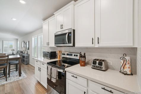 1281 Carl Glen New Braunfels TX 78130